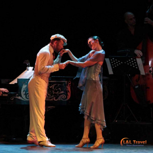 pareja bailando tango